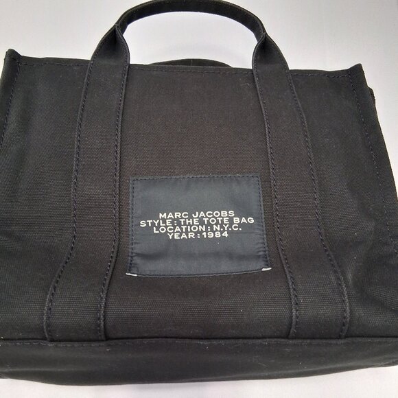 Marc Jacobs The Medium Tote Bag – Black (Style M0016161-001) - Picture 3 of 8